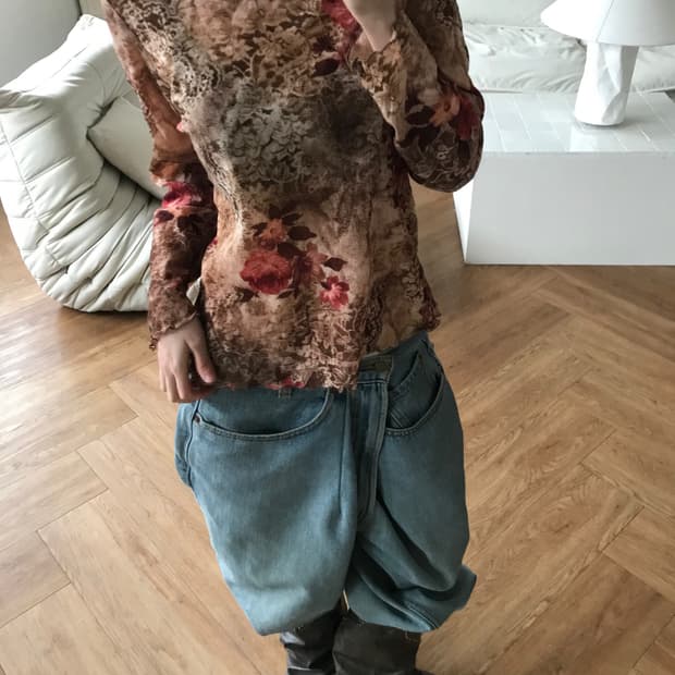 vintage flower pattern top