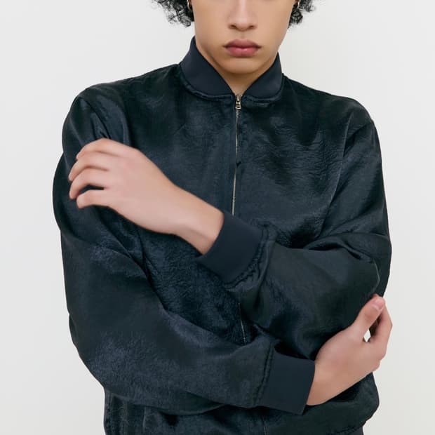 Lyjel Service FLUTTER SATIN BLOUSON 블루종 