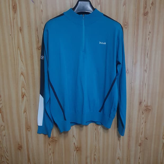 볼빅 반집업 니트 105