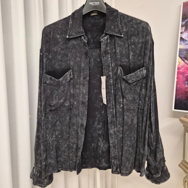 ZARA 플루이드셔츠 리미티드 에디션