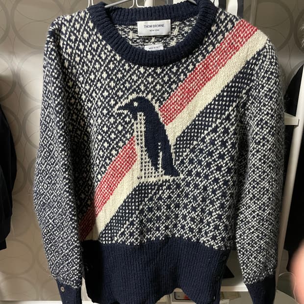 톰브라운 니트