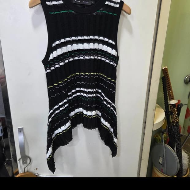 프로엔쟈슐러 니트 탑