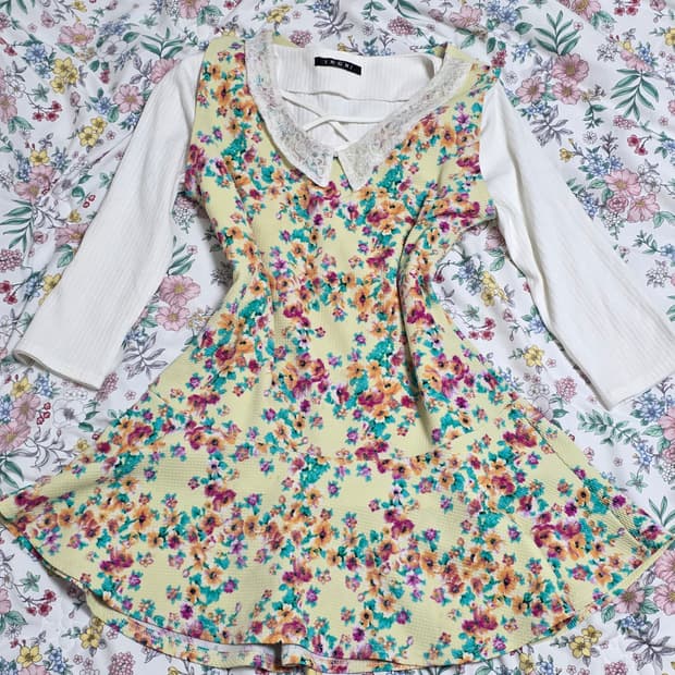 일본빈티지 모리걸 코디세트)ingni 골지티 로맨틱 꽃무늬 레이스원피스