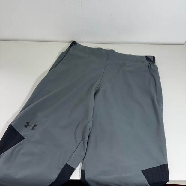 XL 언더아머 다크그레이 슬림핏 트레이닝 런닝팬츠