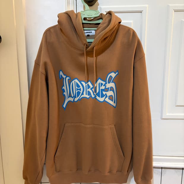 LORES 후드티
