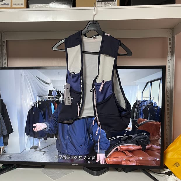 푸마 x 세이스카이 런닝베스트