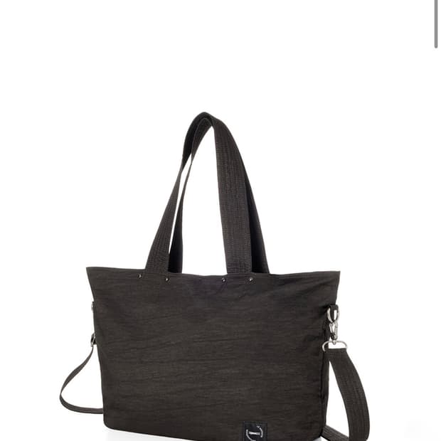 해칭룸 르세라핌 숄더백