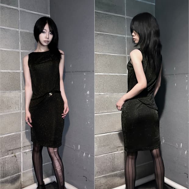 베르사체 다크 글로시 드레이프 드레스