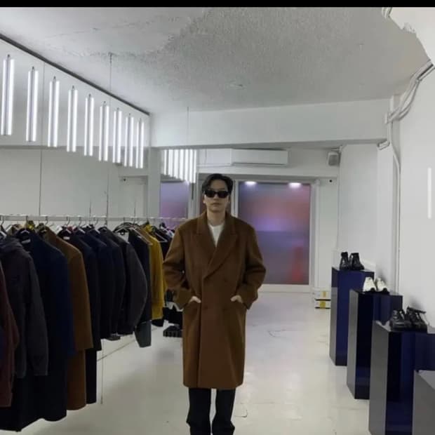 벌스데이수트 브라운 카멜 코트 L