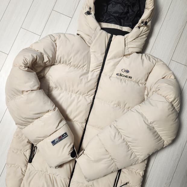 아이더 뉴 제레미 덕다운 패딩 자켓 사이즈105 xl

사진이나 실제로 