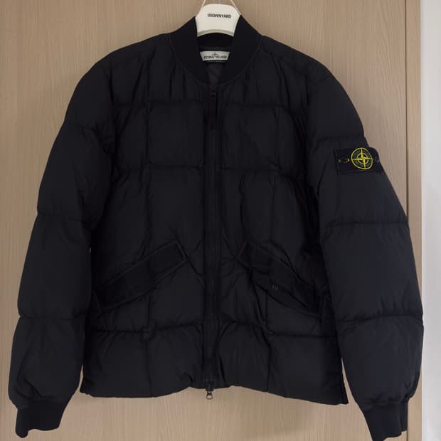 스톤아일랜드 크링클랩스 숏패딩 팝니다