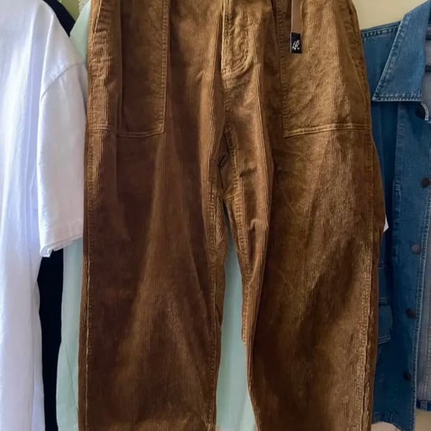 그라미치 루즈테이퍼드 코듀로이 브라운컬러 XL사이즈