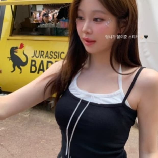 베르니마켓 cherry 탑 블랙 윤슬샵 리즈 더위시 