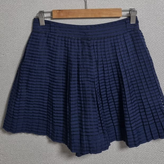 64사이즈) 한섬 SJSJ 네이비 와이드 쇼츠 반바지