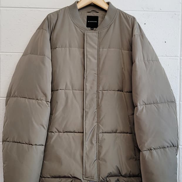 지오다노 오버핏 패딩봄버자켓(점퍼) 판매