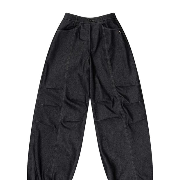 아캄 Knee Pin-tuck Printed Denim Pants