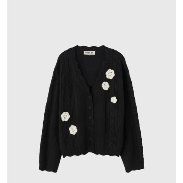 제너럴아이디어 스캘럽 가디건 블랙 l혹은 xl사이즈 구해요