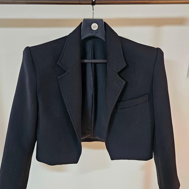 생로랑 크롭 블레이저 자켓 블랙  M