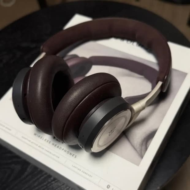 뱅앤올룹슨 HX 다크마룬 한정판