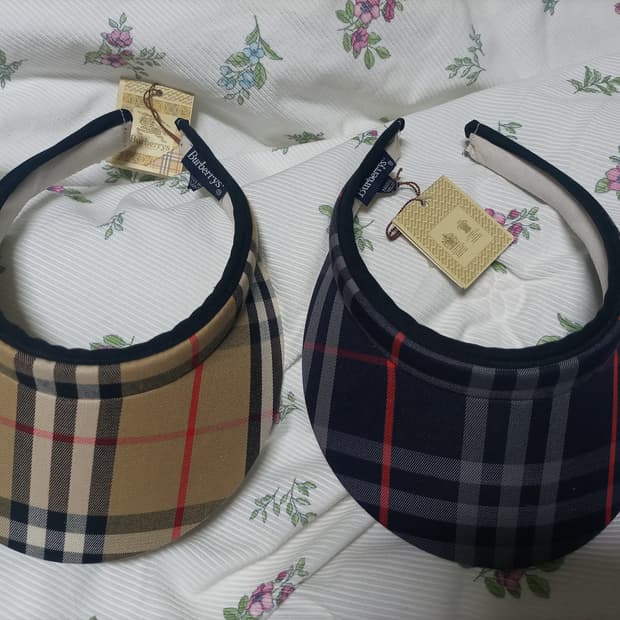 정품+택있음) 버버리 모자썬캡