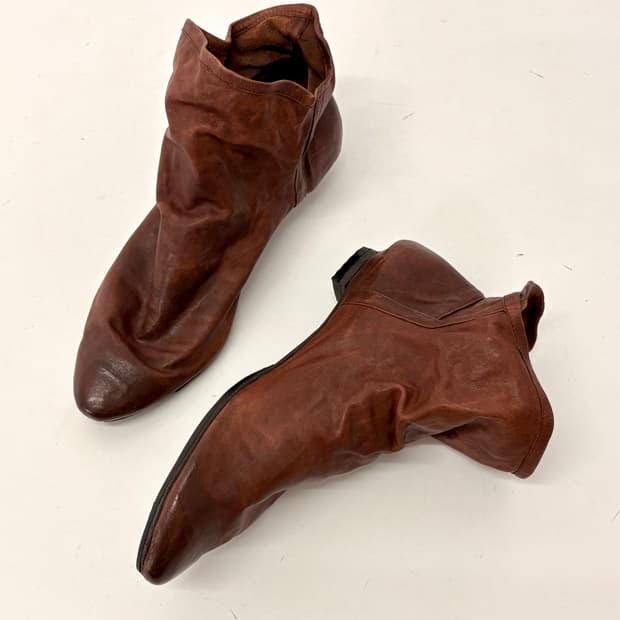브라운 가죽 앵클부츠 made in Italy