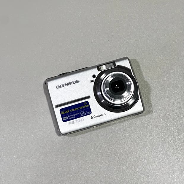 올림푸스 OLYMPUS FE-190 (실버) 민트급