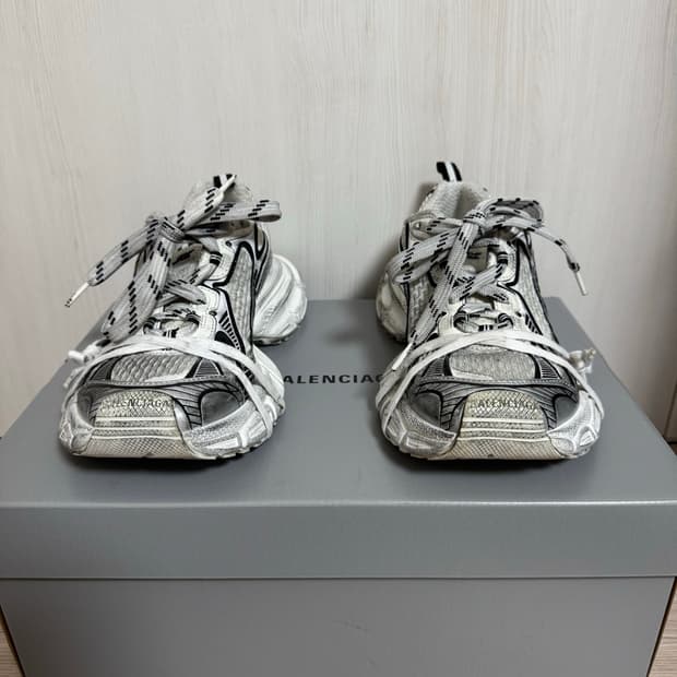 (40) 발렌시아가 3xl 화이트 블랙 새상품급 백화점판