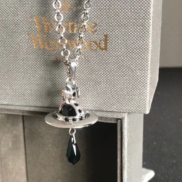 비비안 웨스트우드 아카이브 블랙 크리스탈 3d 드롭 orb 팬던트 목걸이