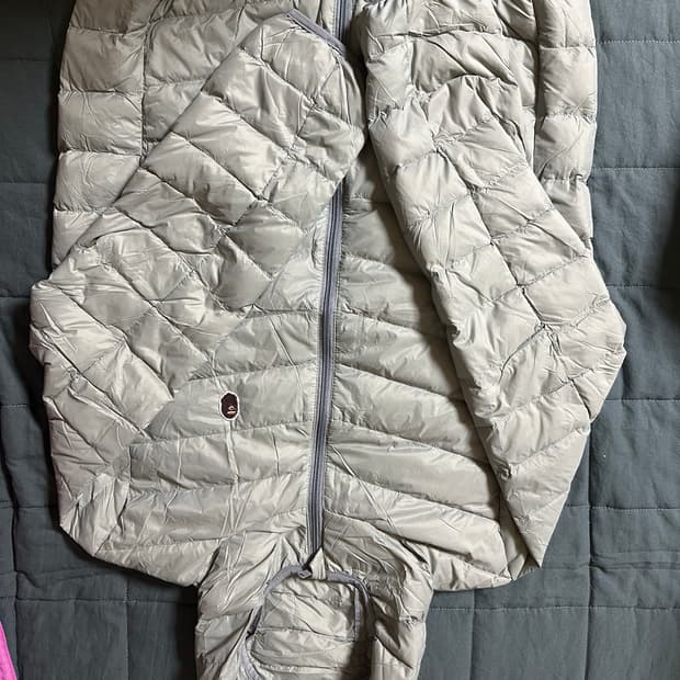 베이프 경량패딩