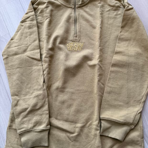 스투시 짚업 맨투맨