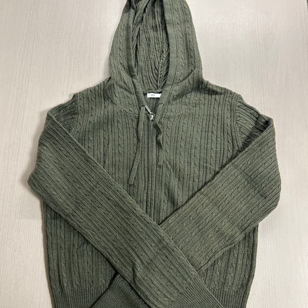 GU 니트 후드집업