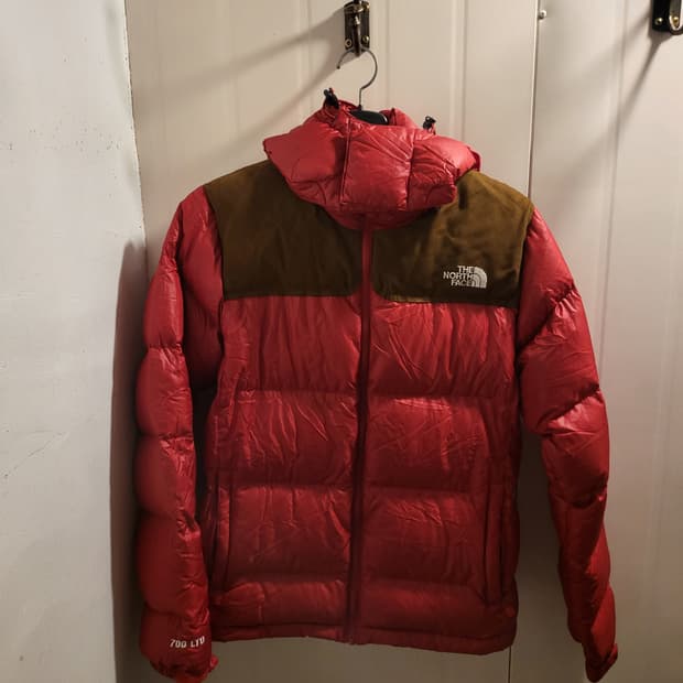 노스페이스 구스  700 눕시패딩