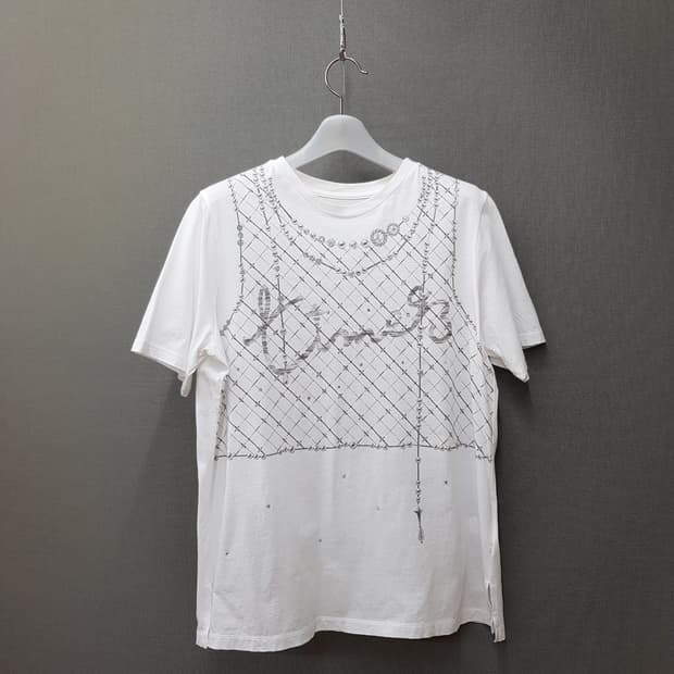 한섬 타임 2022 비즈 그래픽 반팔 티셔츠 F사이즈