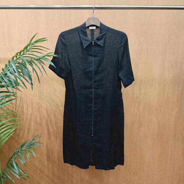 막스앤코 반팔 셔츠 카라 원피스 전면 풀 집업 시어 텍스처 디테일 블랙