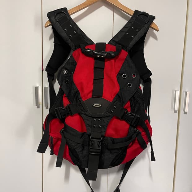 오클리 백팩 레드/블랙