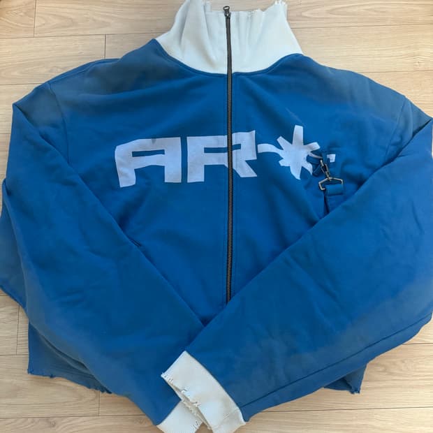 틸던 아트집업<os>