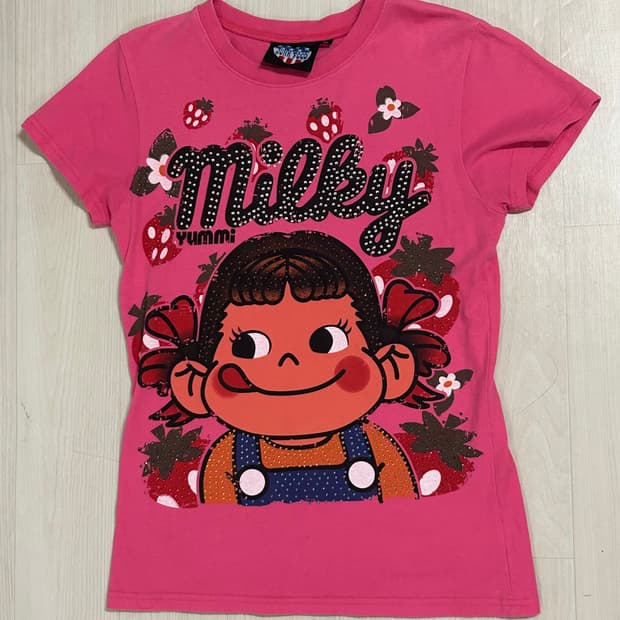 페코짱 큐빅디테일 핑크 로걀탑 딱붙핏