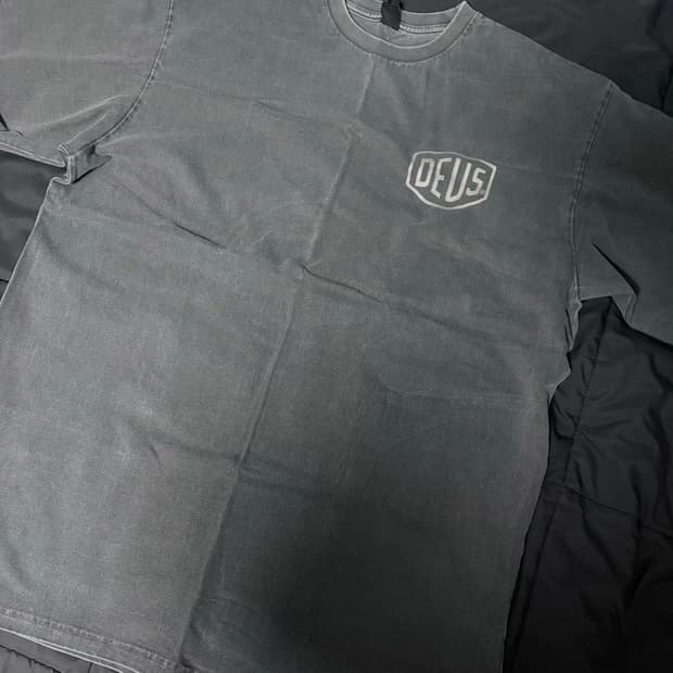 L 데우스 엑스 마키나 서울 워시드차콜