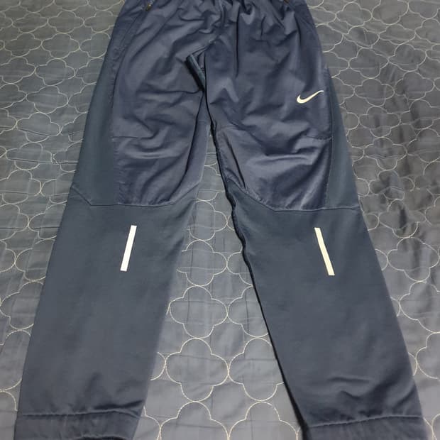 나이키 쉴드 솔로스우시 밑단집업 우븐 조거팬츠 네이비 (M)