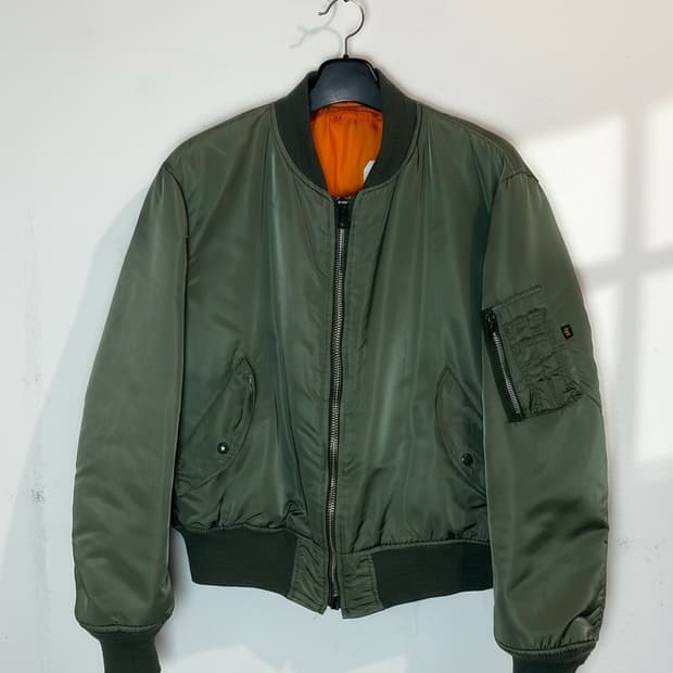 알파인더스트리 리버시블 플라이트 자켓