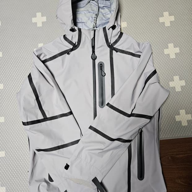 웰터익스페리먼트 바람막이