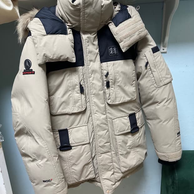 코오롱 안타티카 예전 버전  패딩 