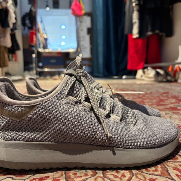 아디다스 튜블라 쉐도우