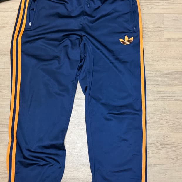 아디다스 트레이닝팬츠
