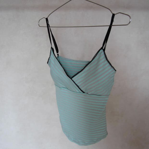 쓰리아이와이 MINT STRIPED SLEEVES TOP
