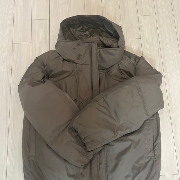 유니클로U / 25FW 퍼프테크 파카 브라운 / X