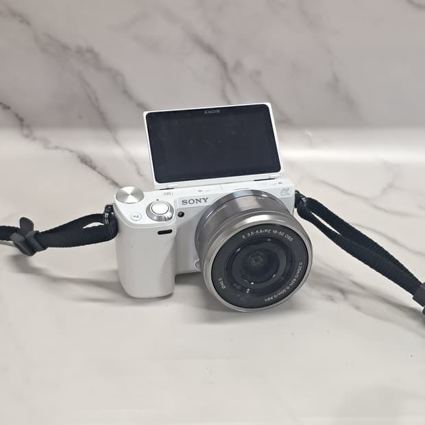 소니 미러리스 NEX-5R /16-50mm 렌즈