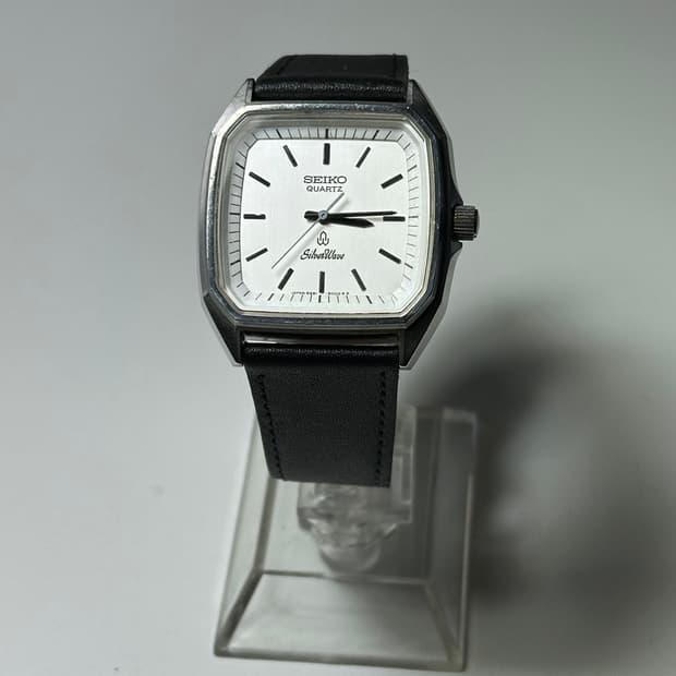 SEIKO quartz silverwave