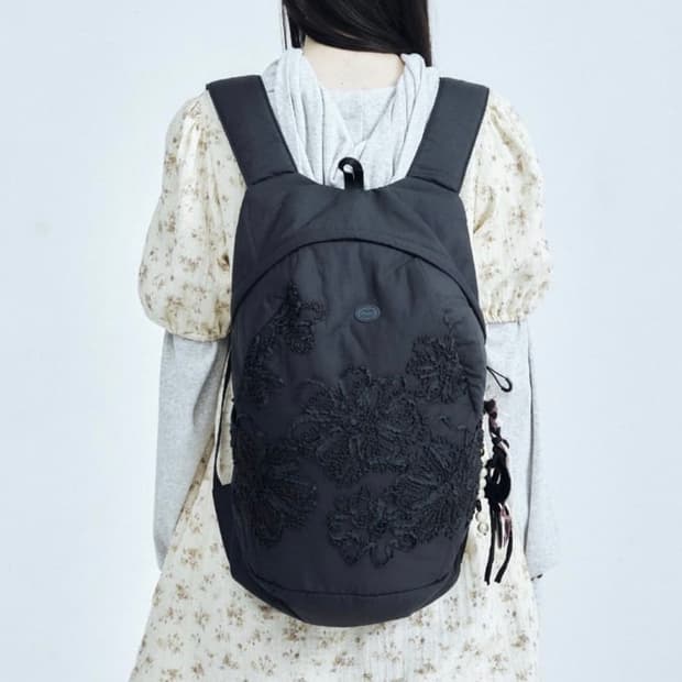 (구해요) 콜로신스 플라워 백팩 구합니다 ㅠㅠ