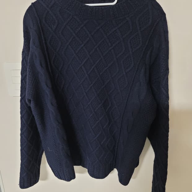 바토너 블랙 두툼 케이블 울니트 남성95~100사이즈 상태굿
